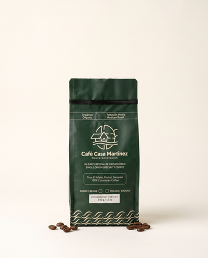 Casa Martínez Organic — forest-green coffee bag, front label